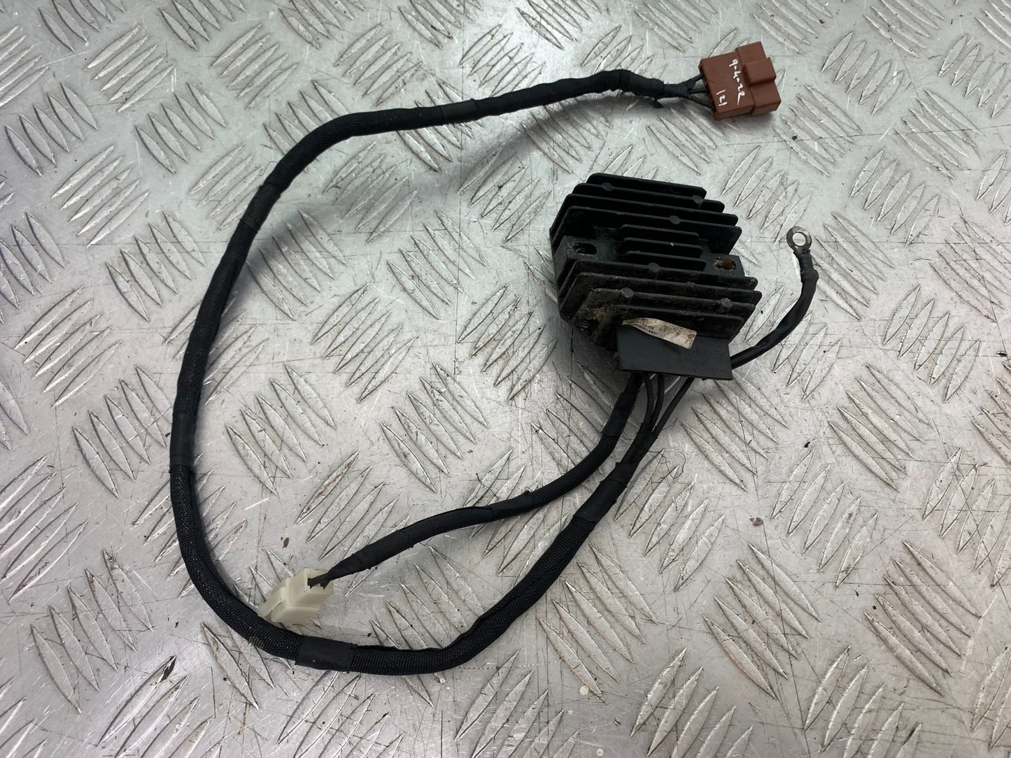 KTM DUKE 125 REGULATOR  YEAR 2017-2022 (CMB1274)