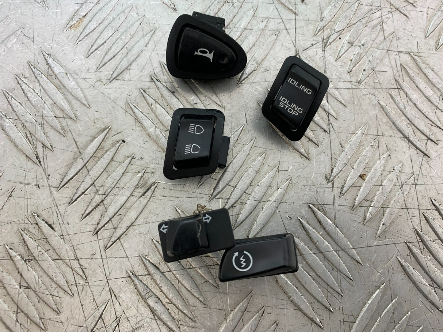 HONDA NSC110 VISION HANDLEBAR SWITCHES  YEAR 2017-2020 (CMB1249)