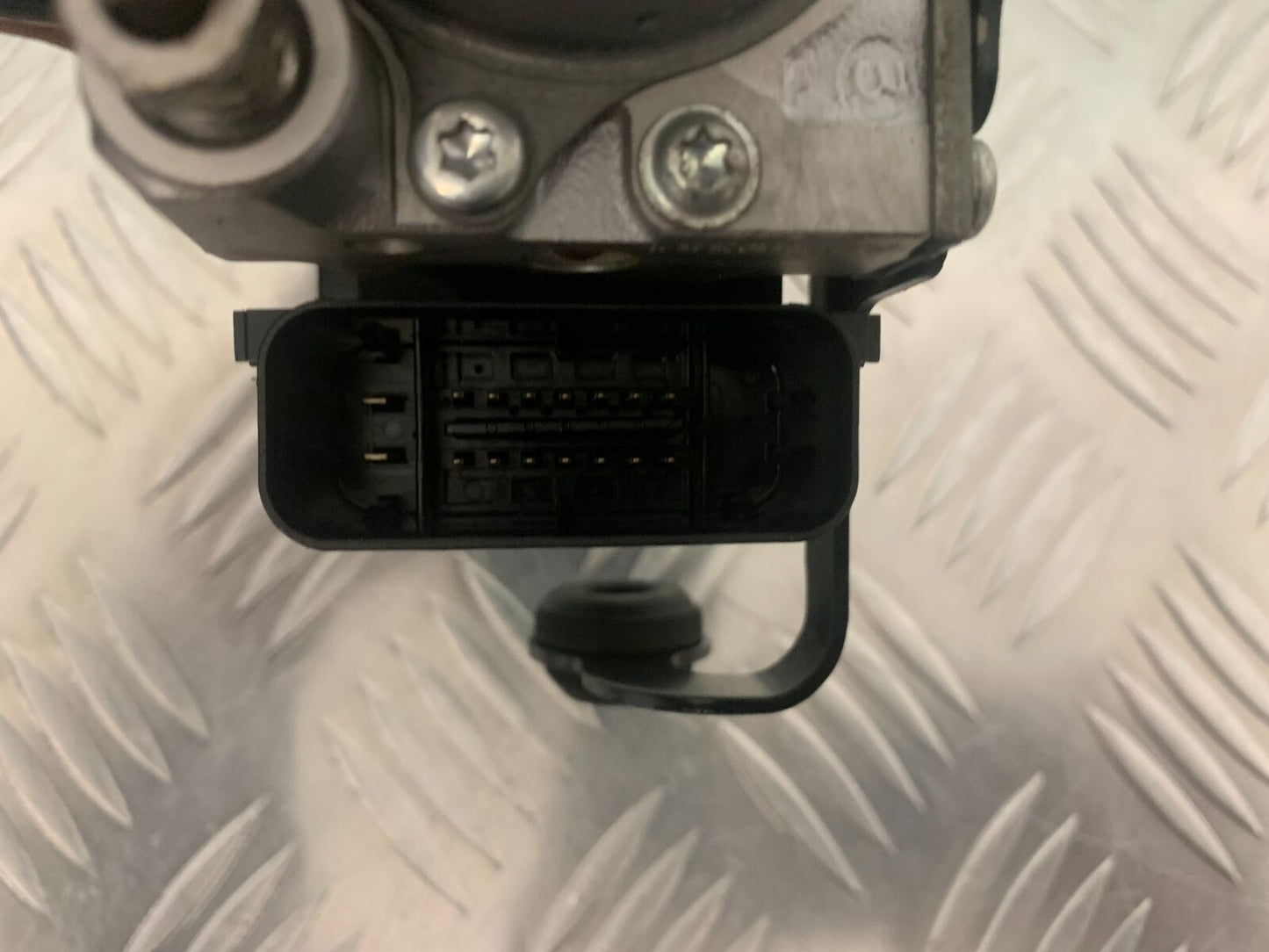 TRIUMPH 675 STREET TRIPLE RX ABS PUMP  YEAR 2015-2017  (STOCK 971)