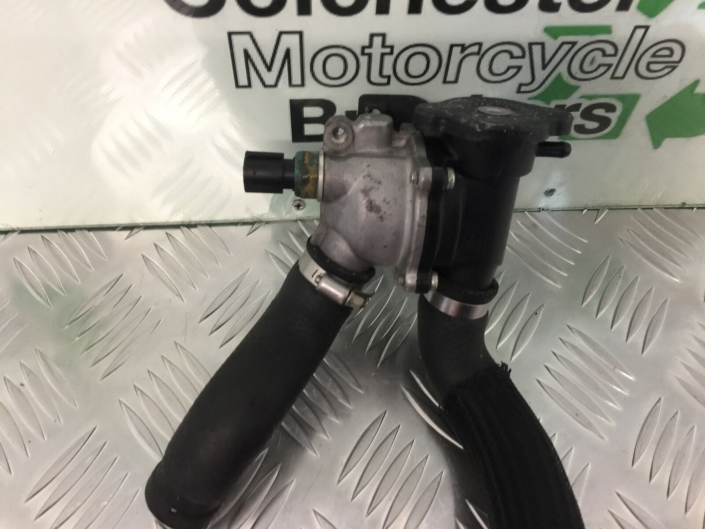 KAWASAKI Z1000 Z 1000 THERMOSTAT  YEAR 2007-2009  (STOCK 927)