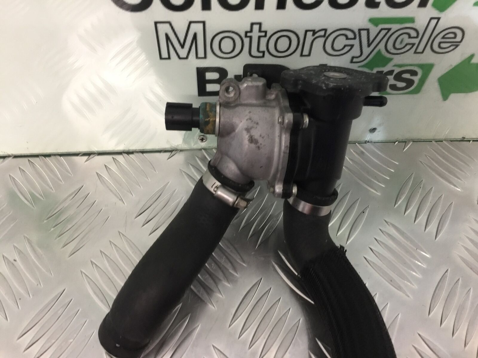 KAWASAKI Z1000 Z 1000 THERMOSTAT  YEAR 2007-2009  (STOCK 927)