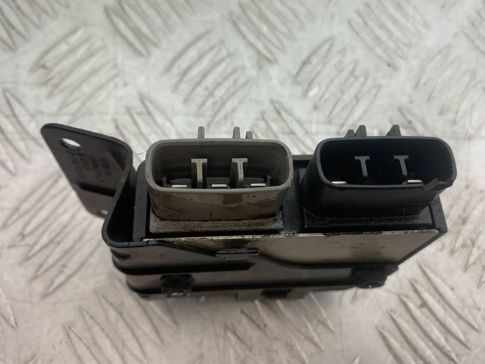 BMW S1000 RR REGULATOR  YEAR 2015-2018 (CMB1246)