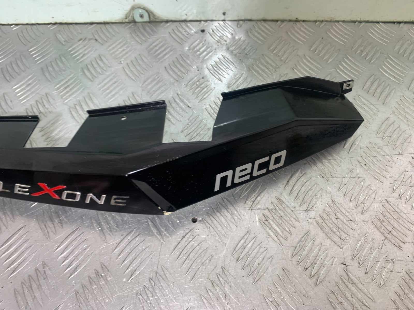 NECO ALEXONE 125 RIGHT SEAT PANEL  YEAR 2016-2022  (CMB1273)