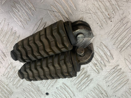 TRIUMPH TIGER 800 XRT REAR FOOTPEGS  2018-2020 (CMB1193)
