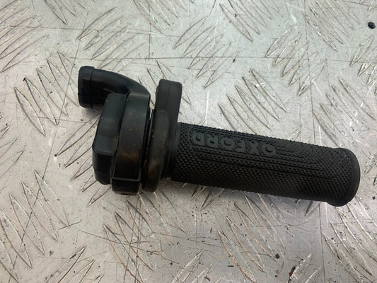 YAMAHA YZF1000 THUNDERACE THROTTLE AND GRIP  YEAR 1997-2000 (CMB1204)