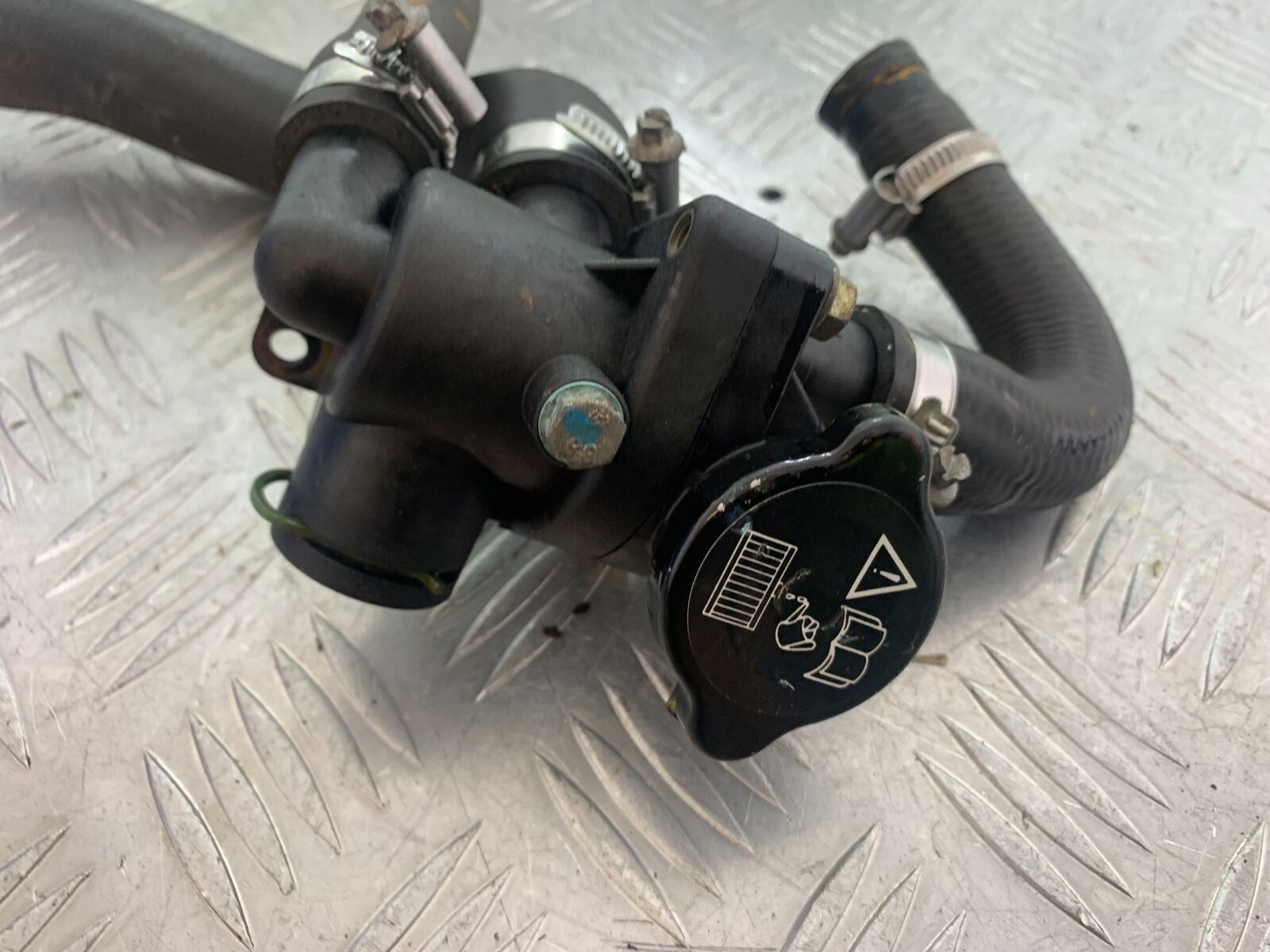 TRIUMPH 955i SPRINT ST THERMOSTAT  YEAR 1999-2004 (CMB1124)