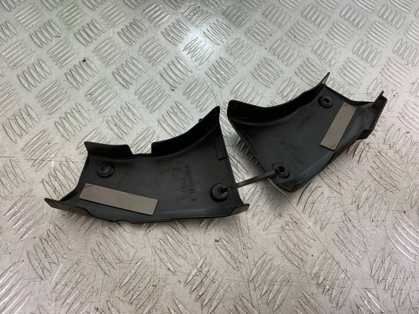 SUZUKI DL1000 V-STROM LEFT AND RIGHT INFILLS  YEAR 2014-2019 (CMB1325)
