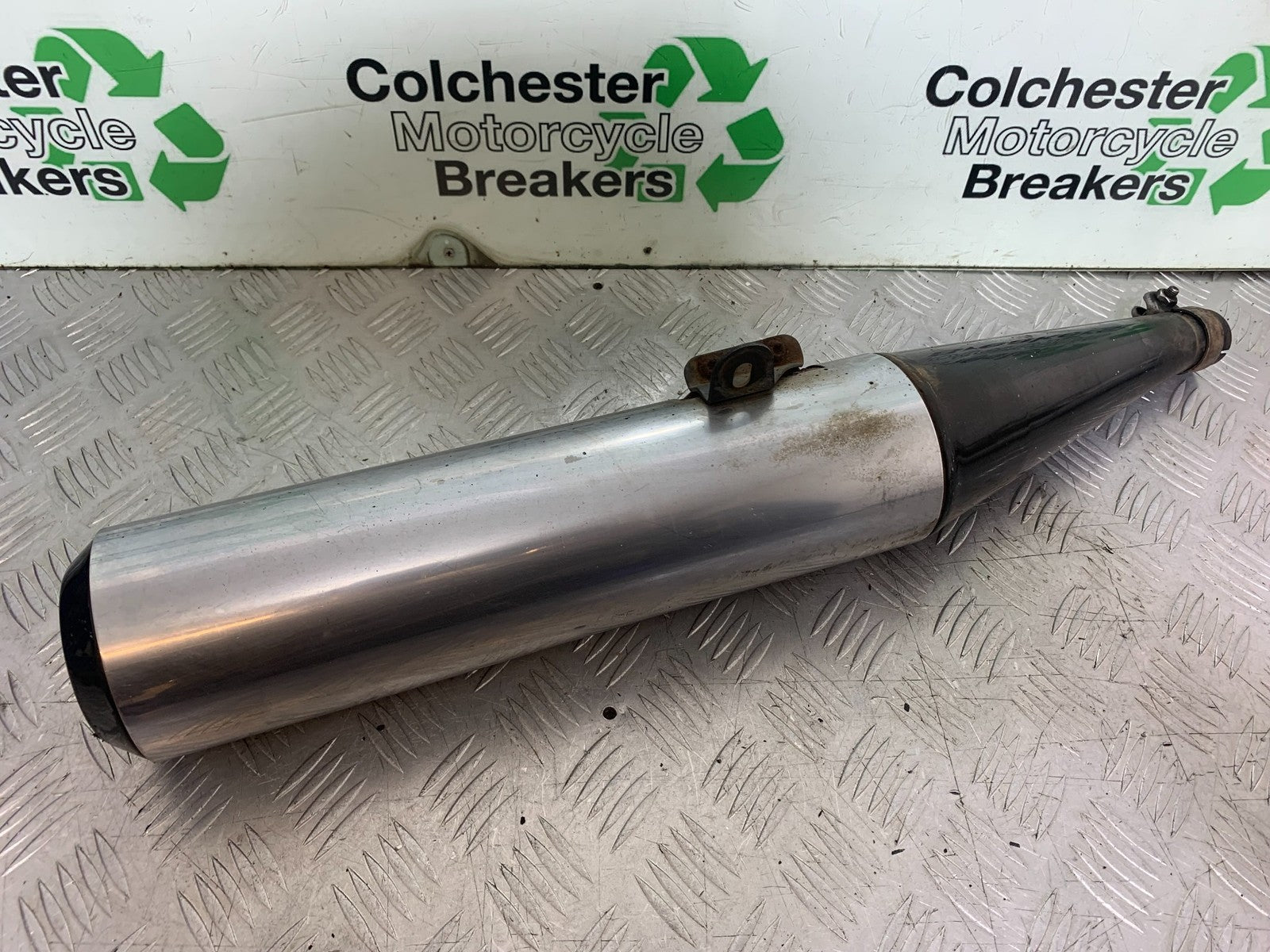 TRIUMPH TROPHY 900 RIGHT SILENCER YEAR 1991-95 (CMB1251)