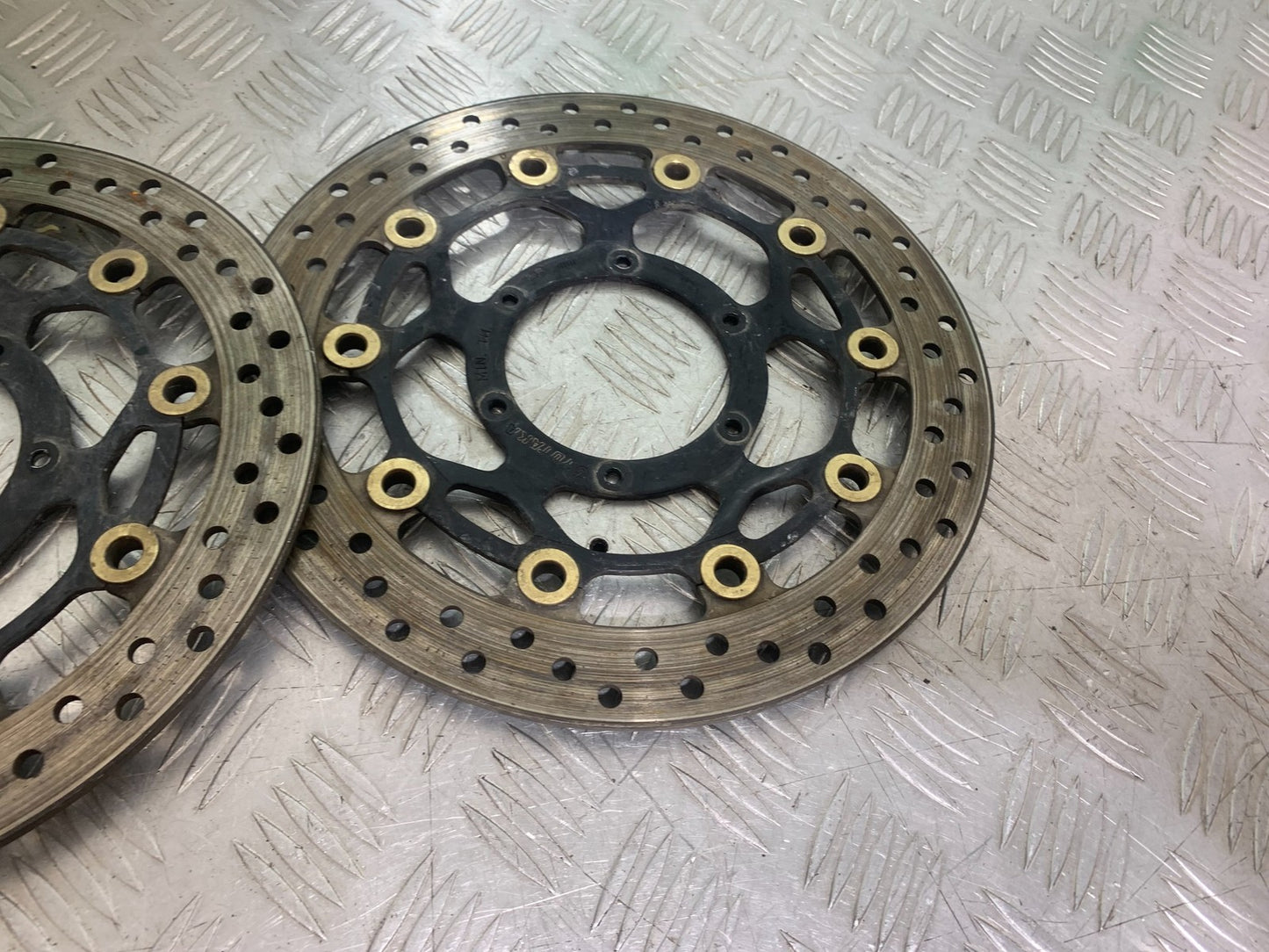 HONDA CBR600 CBR 600 RR FRONT BRAKE DISCS  YEAR 2003-2004 CMB1173)