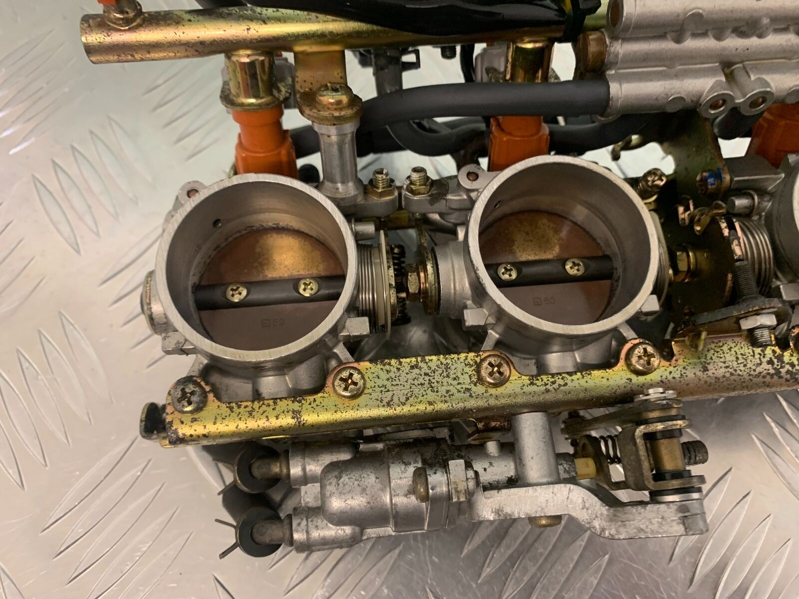 YAMAHA FJR1300 FJR 1300 THROTTLE BODIES  YEAR 2001-05 (STOCK 946)