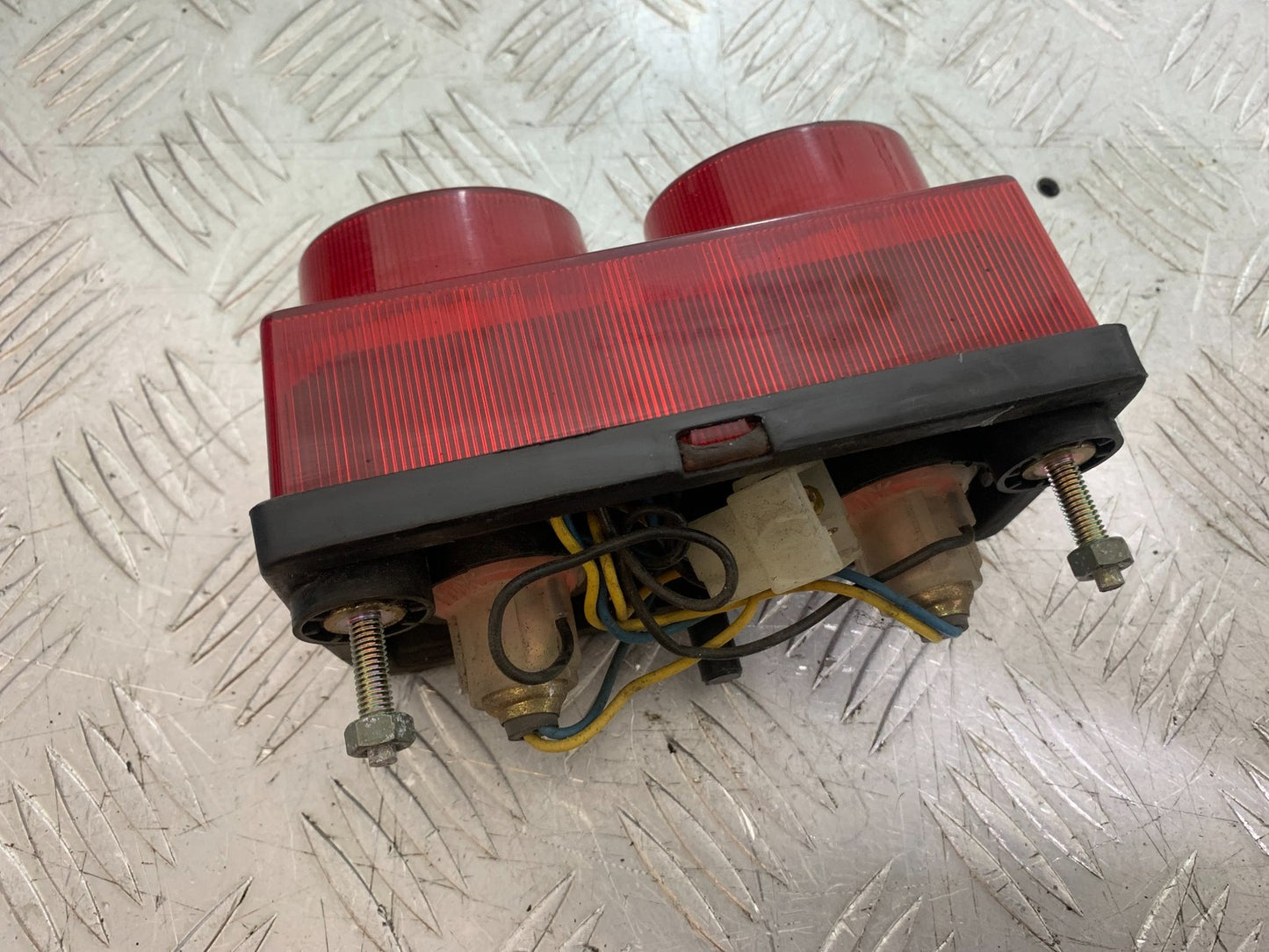 YAMAHA YZF R1 4XV REAR LIGHT  YEAR 1998-99 (CMB1291)