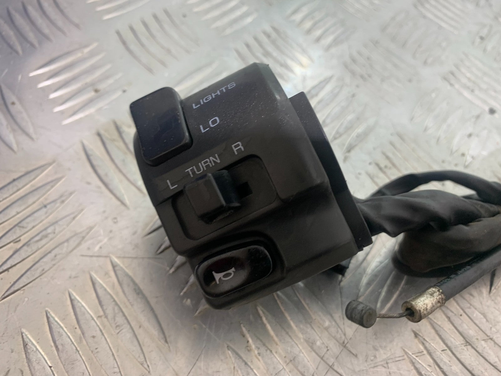 KAWASAKI ZX6R ZX6 F LEFT SWITCH GEAR  YEAR 1995-1997 (CMB1169)