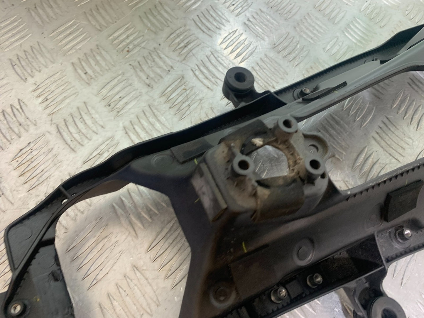 YAMAHA YZF R1 14 B BIG BANG REAR SUBFRAME 2009-14 (CMB1175)