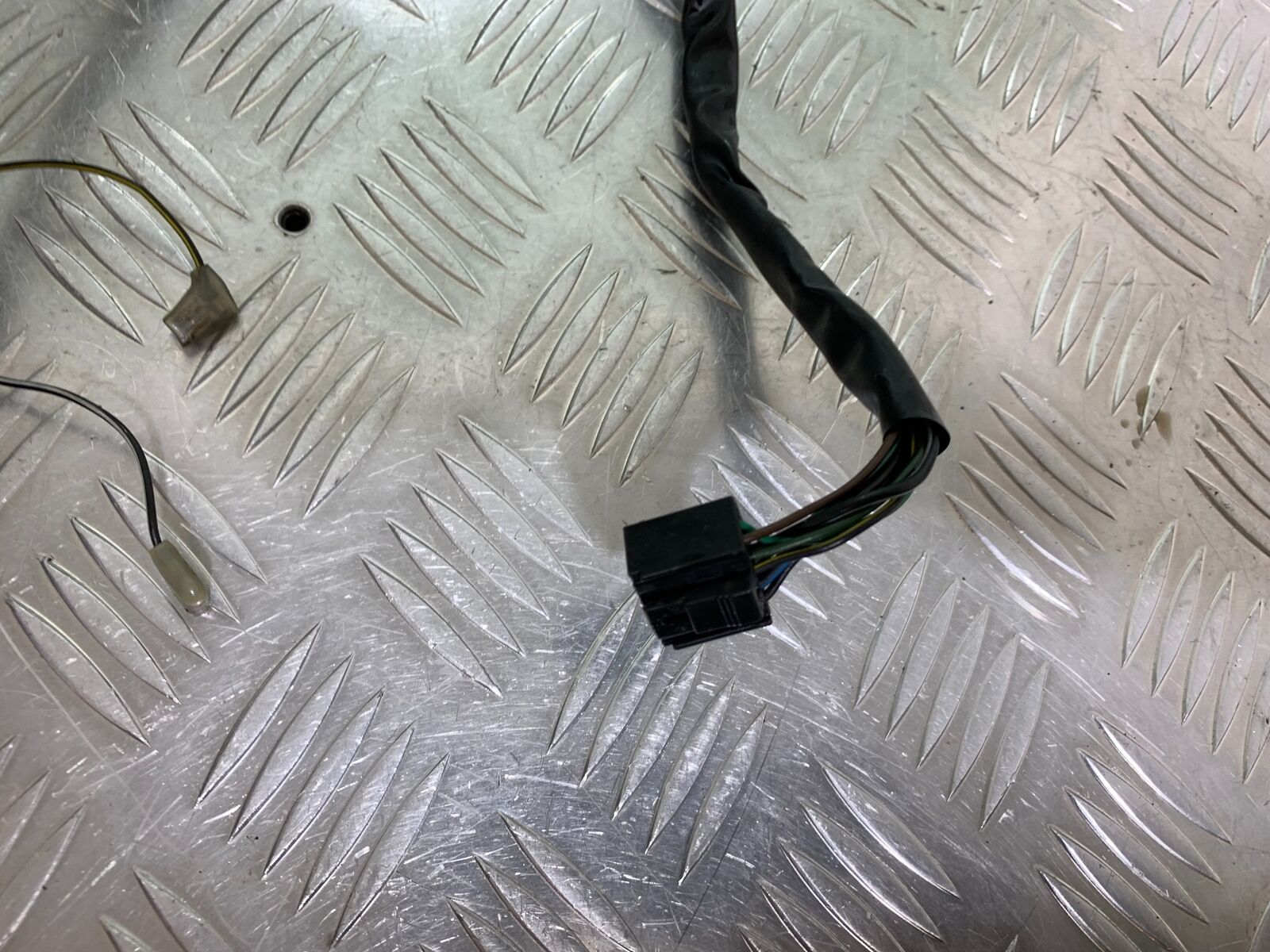 SUZUKI GSX1250 GSX 1250 LEFT SWITCH GEAR YEAR 2013-2016  (CMB1013)