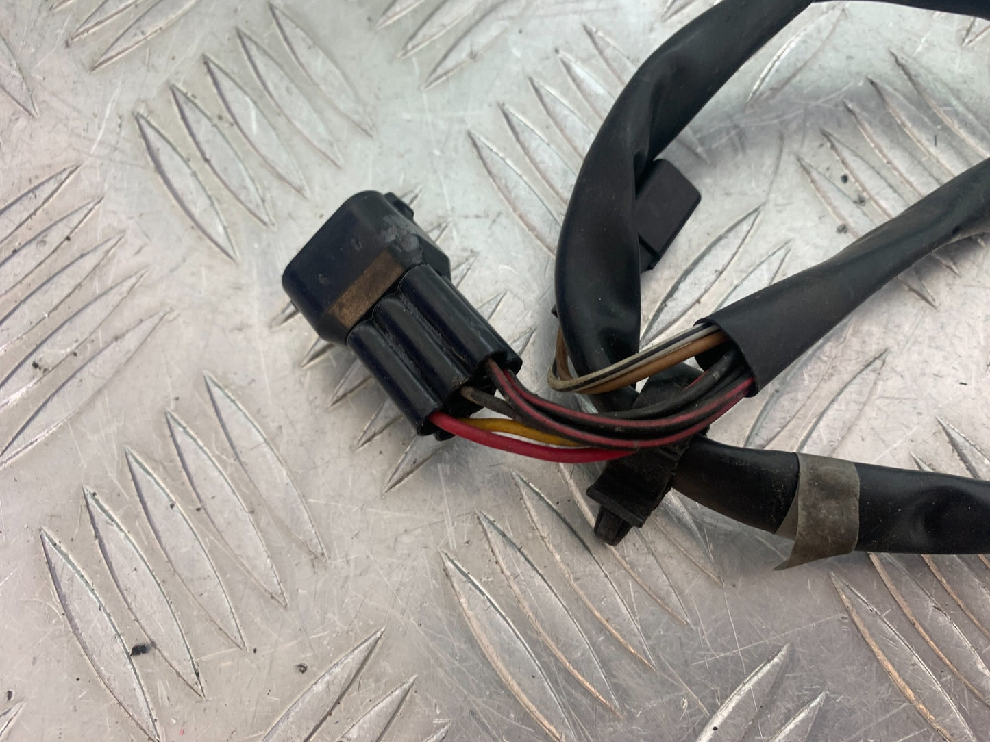 KAWASAKI ZX6R RIGHT SWITCH GEAR  YEAR 2009-2012 (CMB1136)