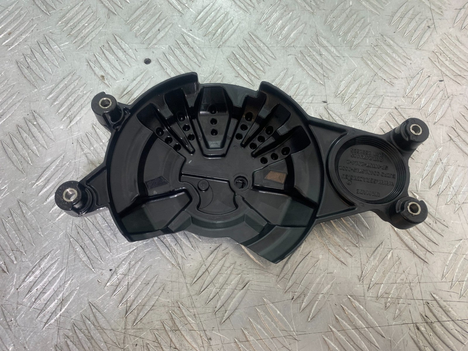 YAMAHA YZF R7 GB RACING ENGINE COVER  YEAR 2022-2025 (CMB1255)