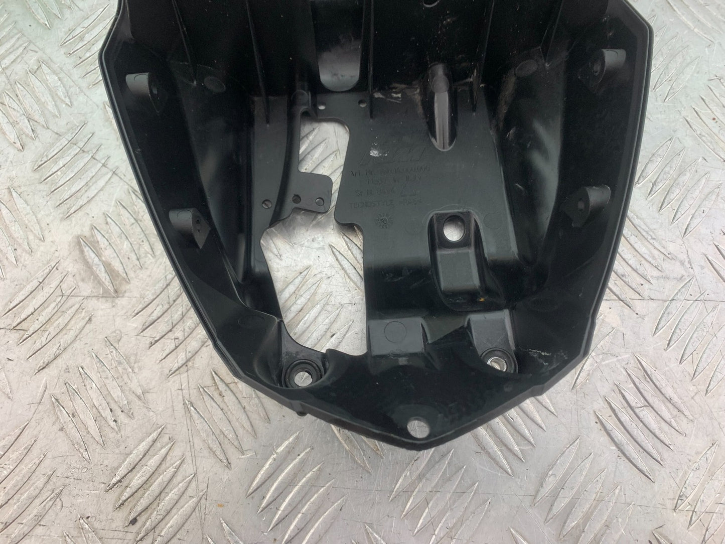 KTM 690 DUKE R LC4 HEADLIGHT BACKING INFILL YEAR 2012-2015  (CMB1180)