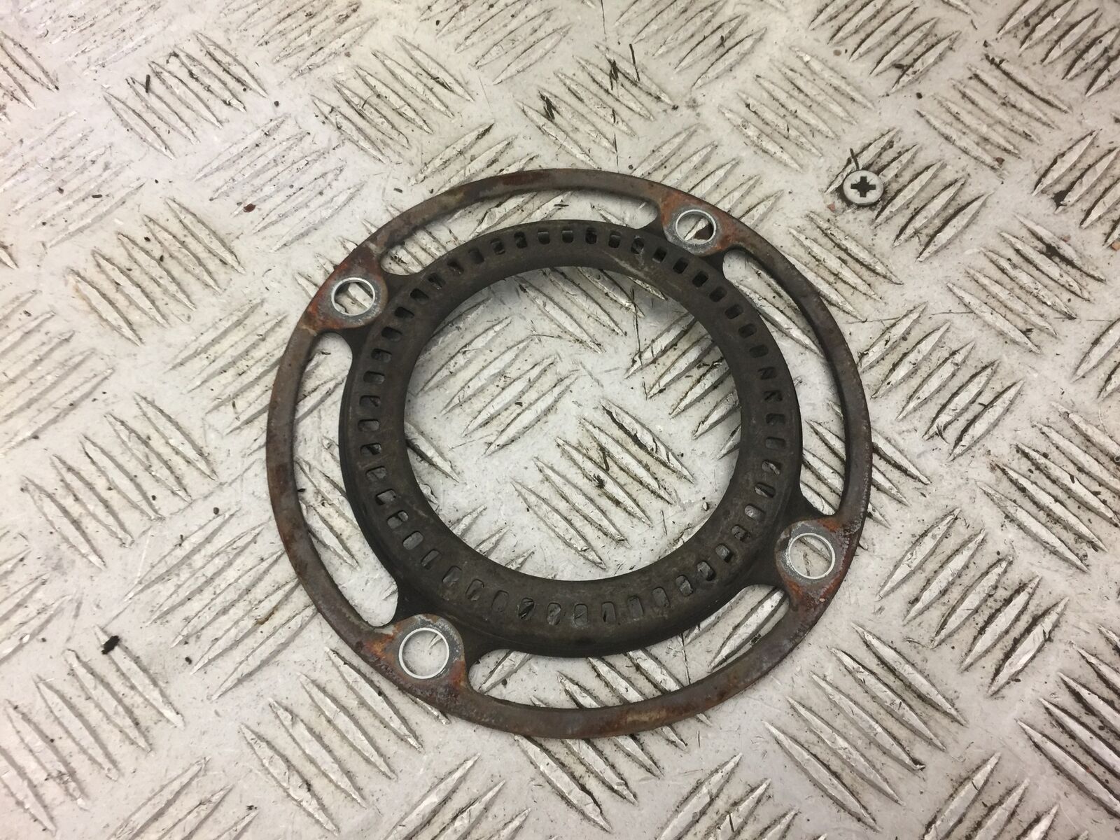 HONDA CBR 500 R  CBR500 R REAR ABS RING  YEAR 2017  (STOCK 521)
