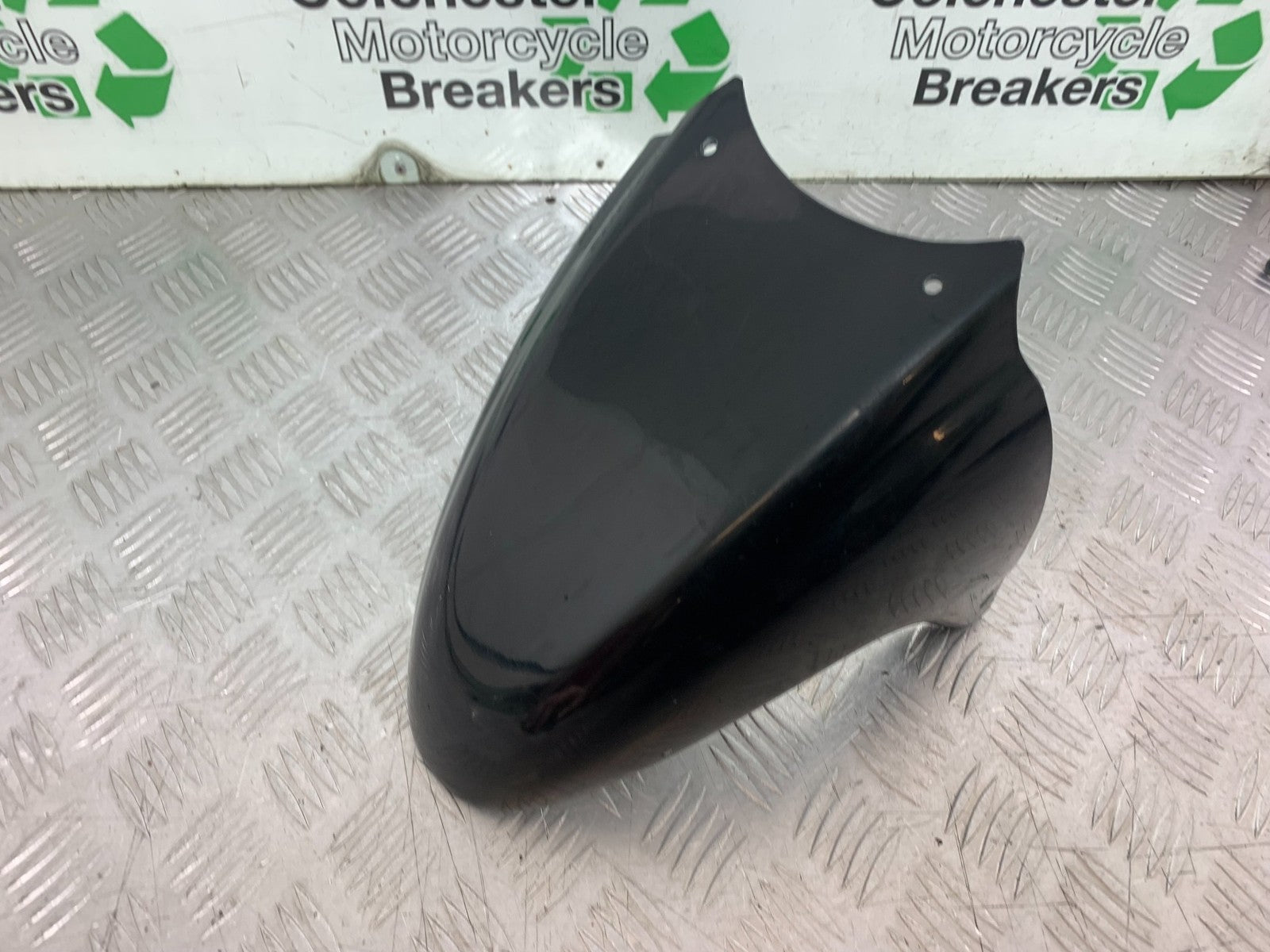 TRIUMPH 955i SPRINT ST FRONT MUDGUARD  YEAR 1999-04 (CMB1230)