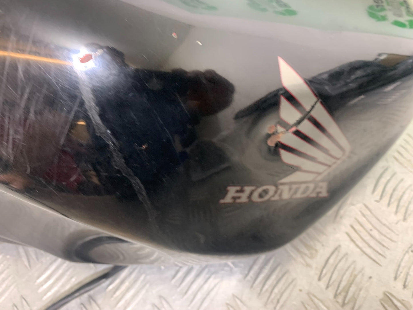 HONDA VFR750 VFR 750 F PETROL TANK   YEAR 1994-1997 (CMB1156)