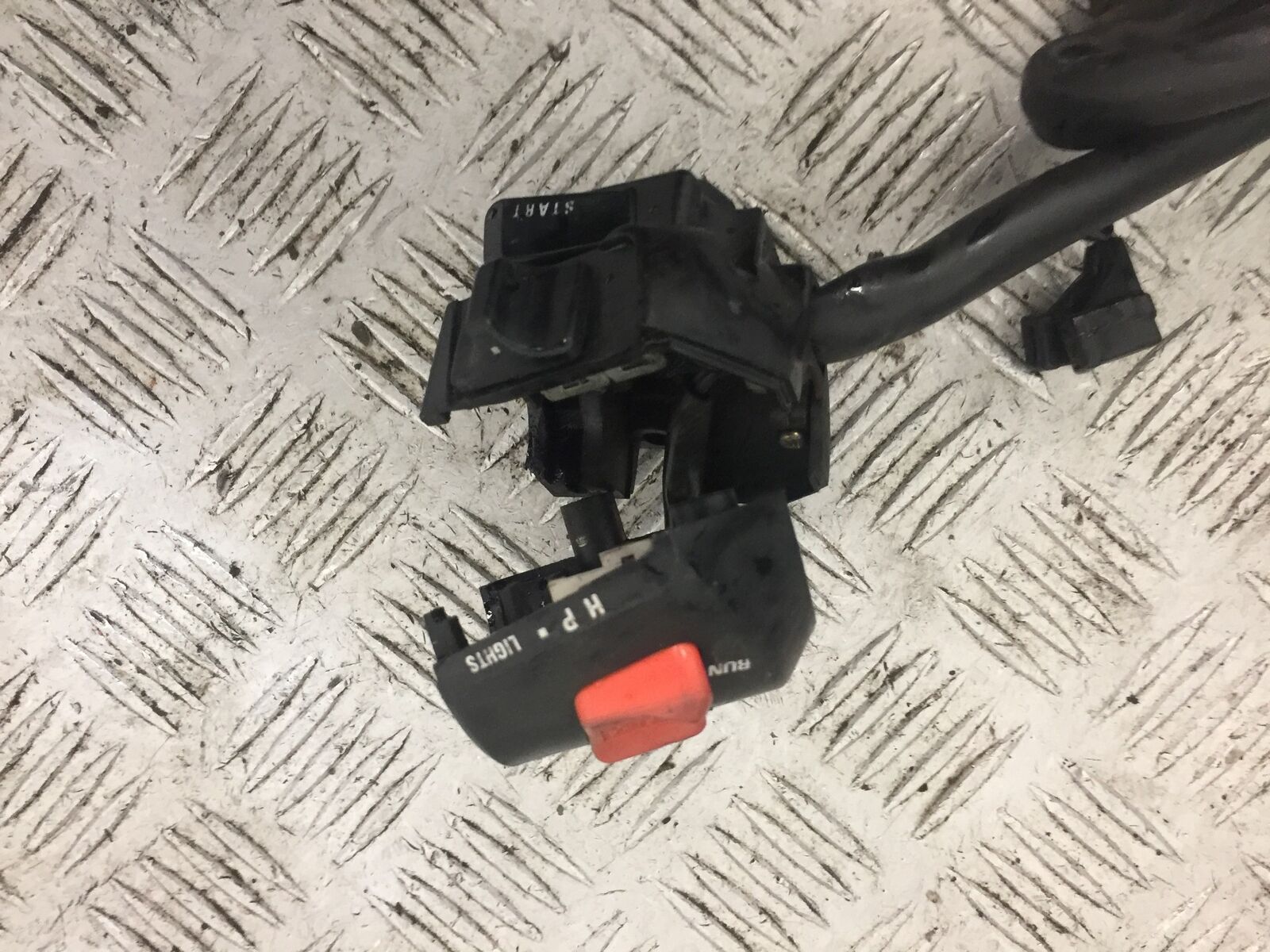 HONDA CBR600 CBR 600 RIGHT SWITCH GEAR YEAR 1996 (STOCK 798)