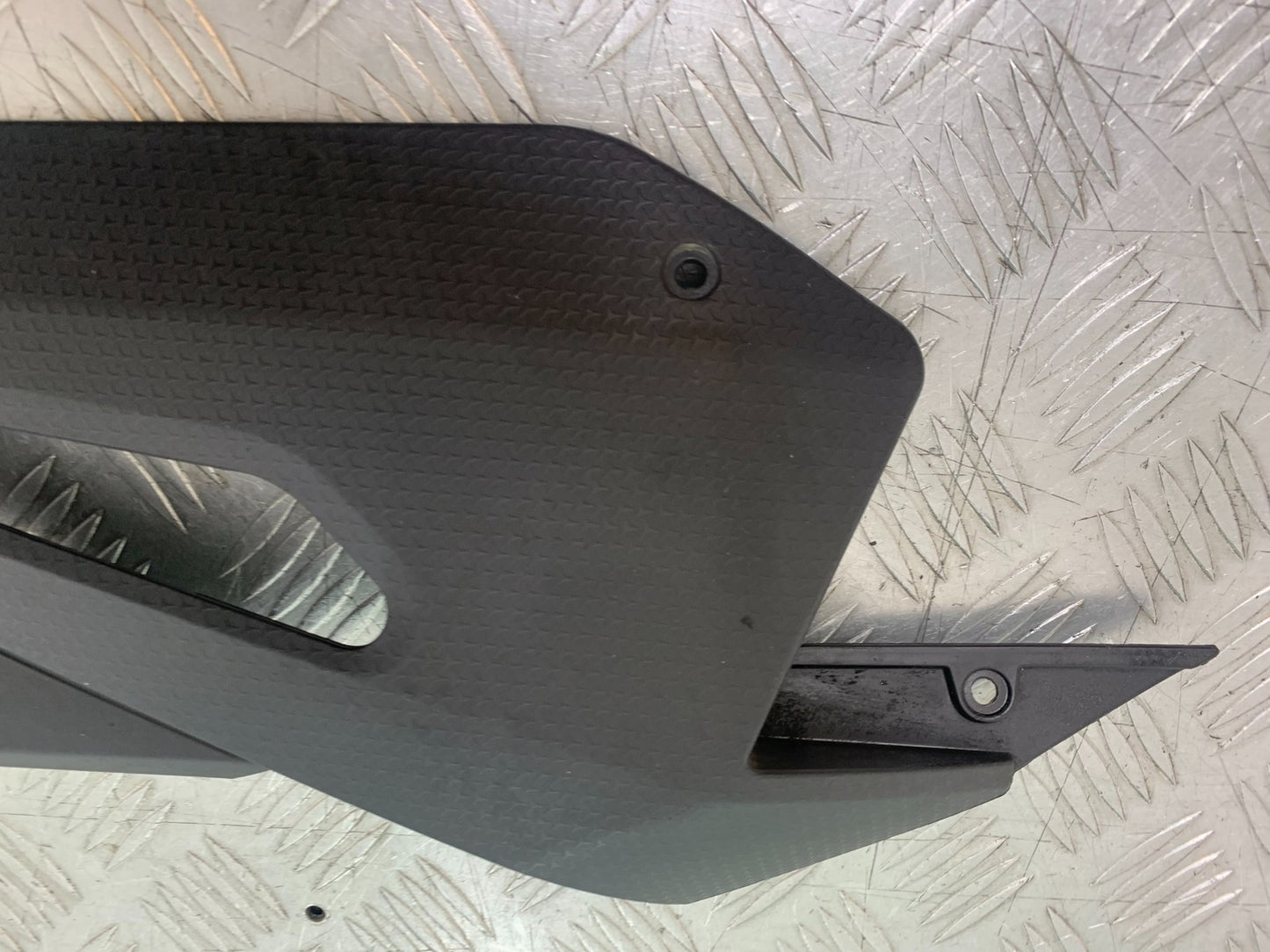 APRILIA RS660 RS 660 CHAIN GUARD  YEAR 2020-2024 (CMB1202)