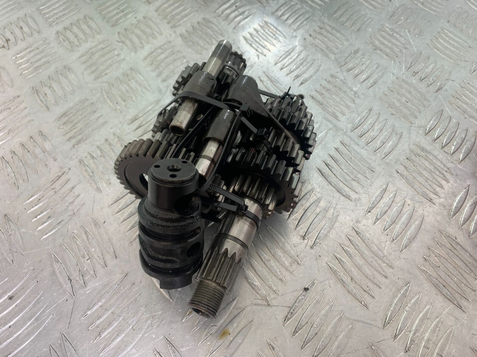 KAWASAKI KLR600 KLR 600 GEAR BOX  YEAR 1993-1995