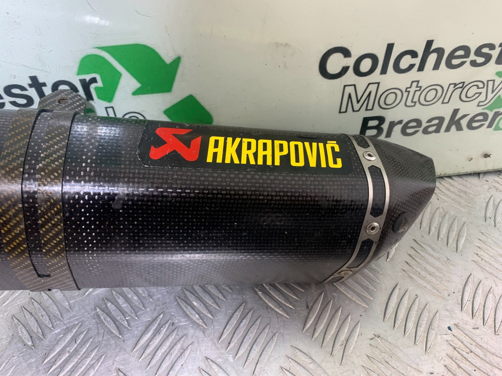 YAMAHA YZF R1 14 B BIG BANG AKRAPOVIC CARBON CANS   2009-14 (CMB1175)
