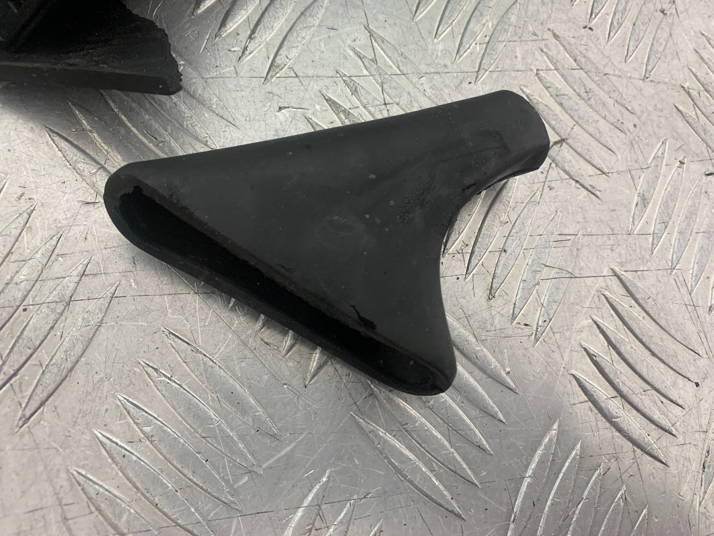 KAWASAKI GPZ600 GPZ 600 LEFT & RIGHT MIRRORS   YEAR 1988-90 (CMB1258)