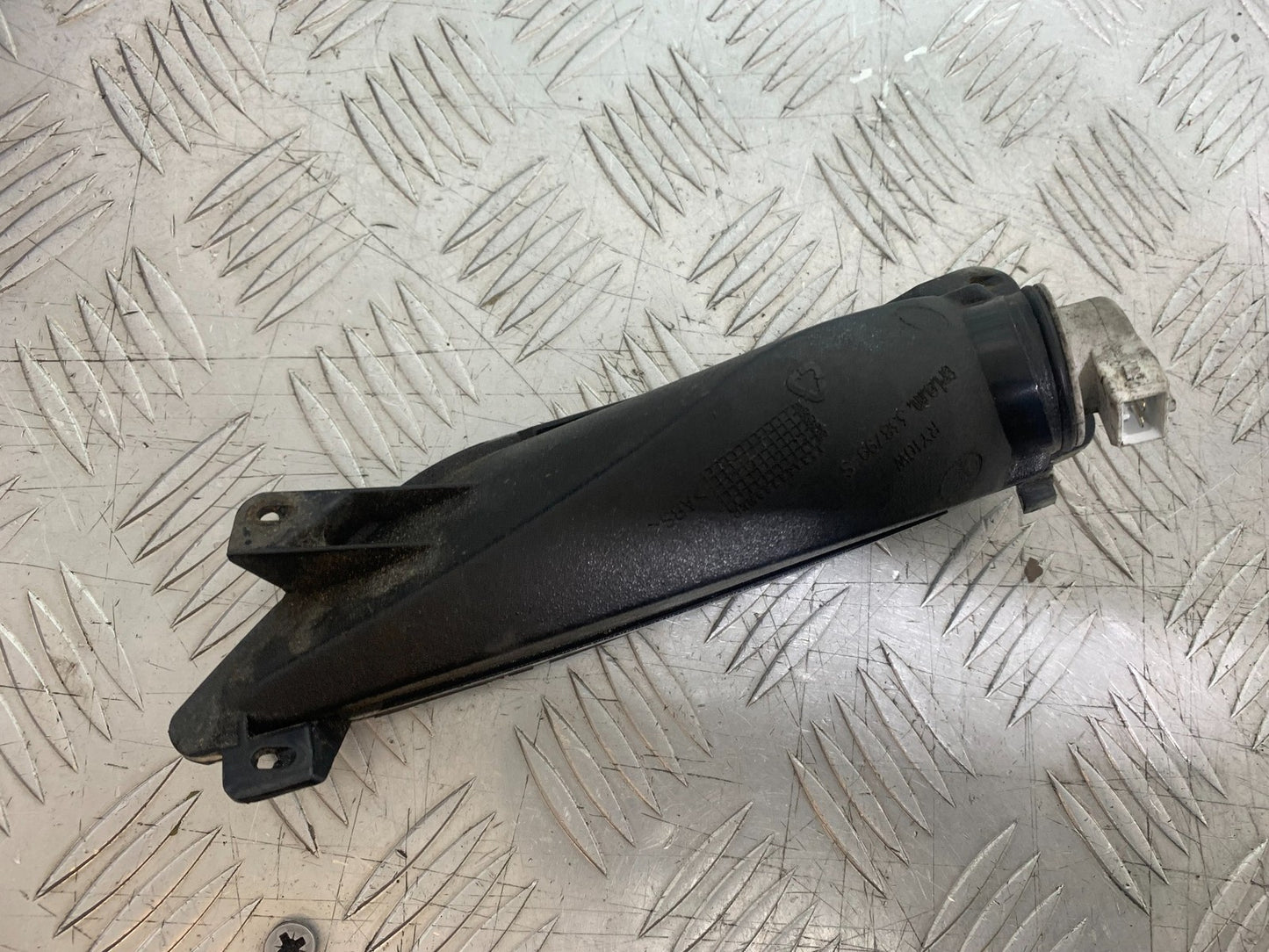 PIAGGIO MP3 250 ie FRONT LEFT INDICATOR  YEAR 2007 (CMB1307)