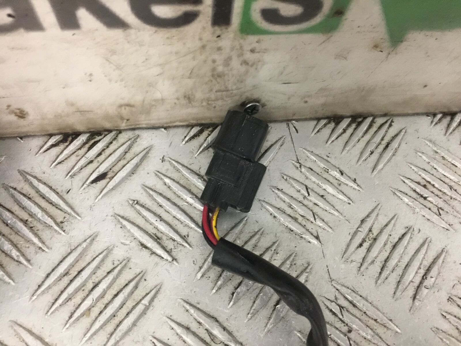 KAWASAKI NINJA 650 RIGHT SWITCH GEAR   YEAR 2021 (STOCK 805)