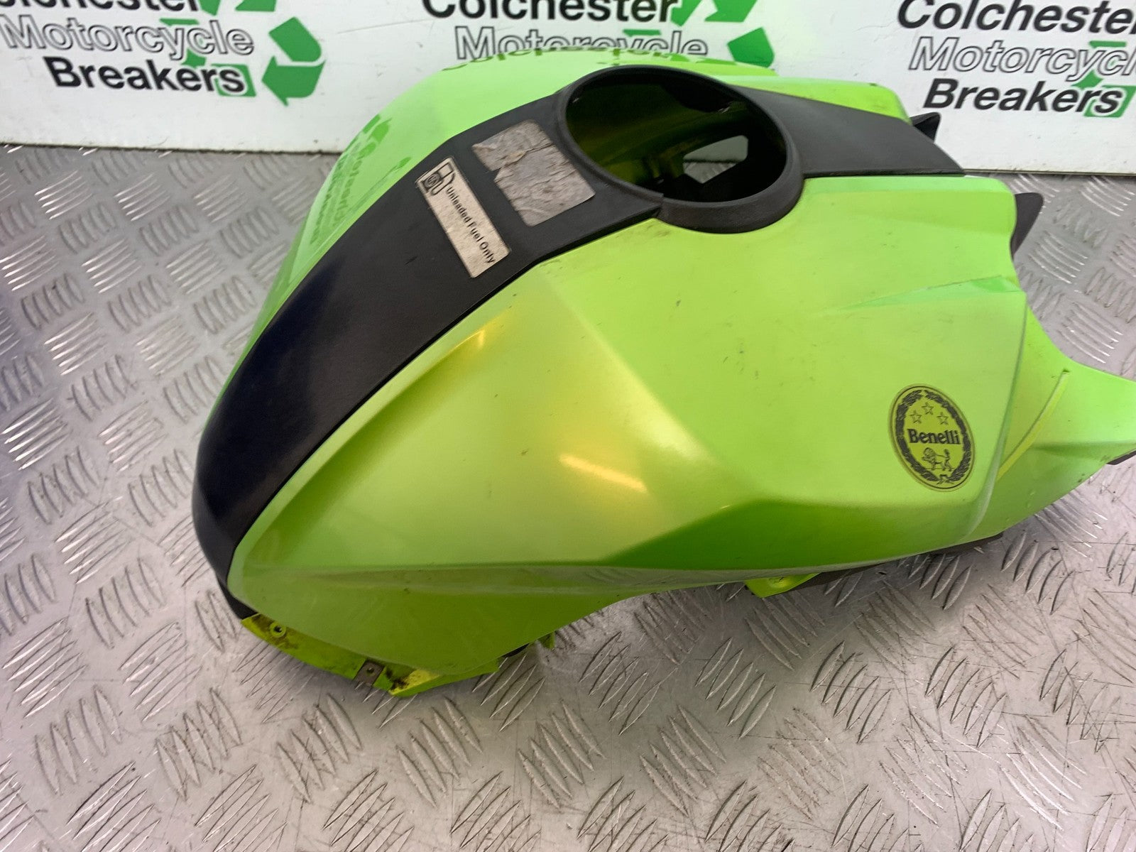 BENELLI BN125 BN 125 PETROL TANK COVER  YEAR 2018-2021 (CMB1245)