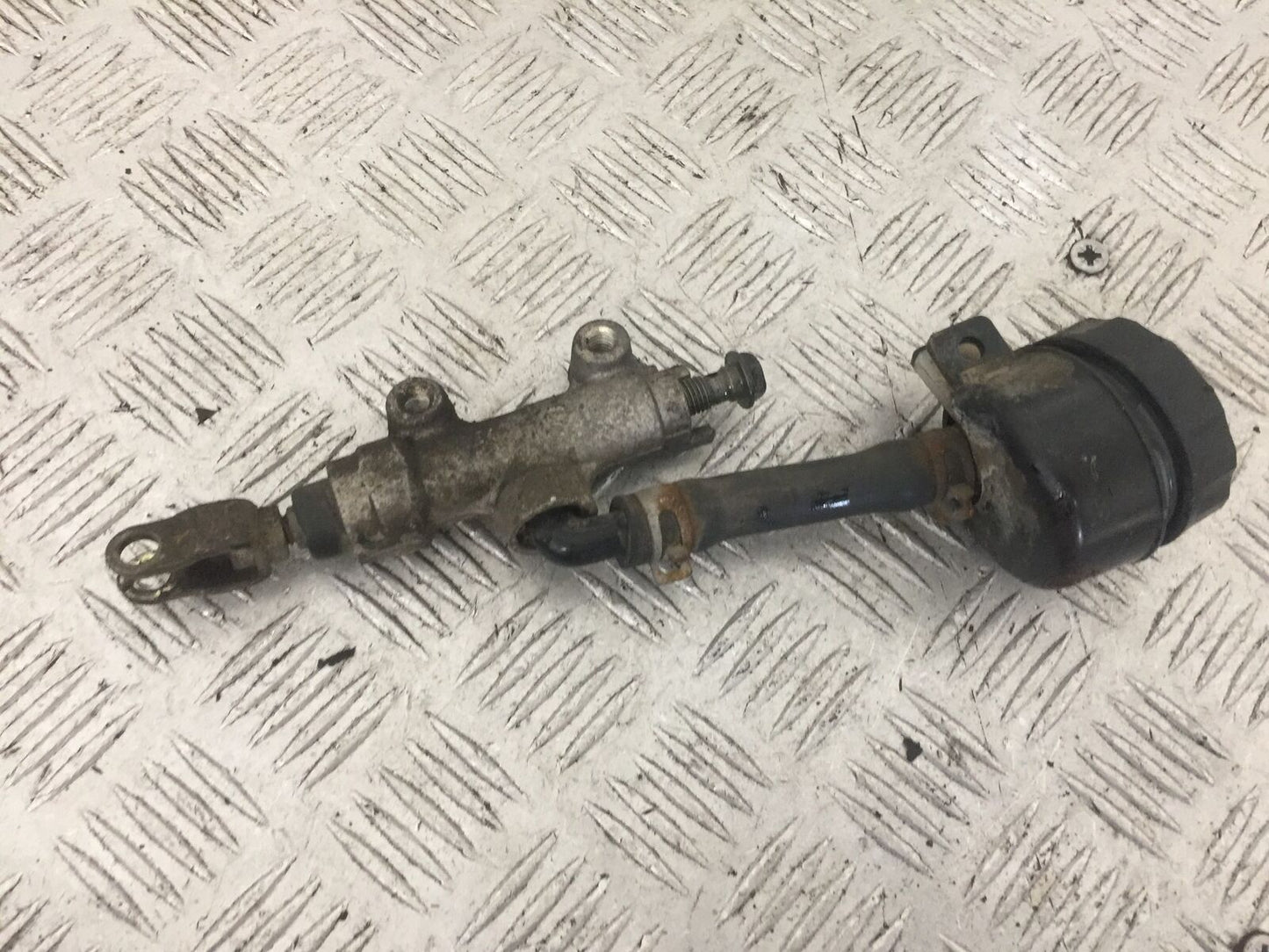 KAWASAKI Z750 Z 750 REAR BRAKE MASTER CYLINDER  YEAR 2004-2006  (STOCK 871)