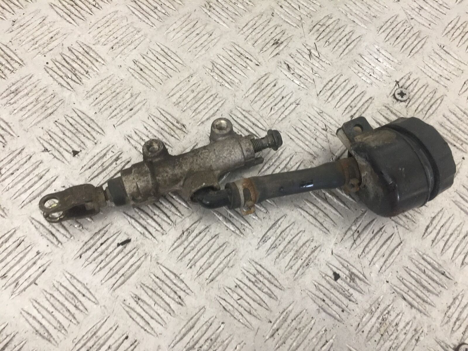 KAWASAKI Z750 Z 750 REAR BRAKE MASTER CYLINDER  YEAR 2004-2006  (STOCK 871)