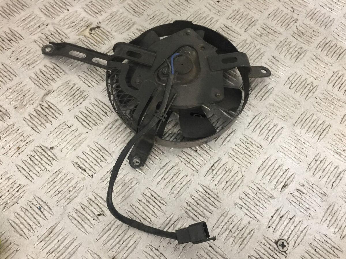 SUZUKI GSXR1000 K1 K2 RADIATOR FAN YEAR 2001 (STOCK 753)