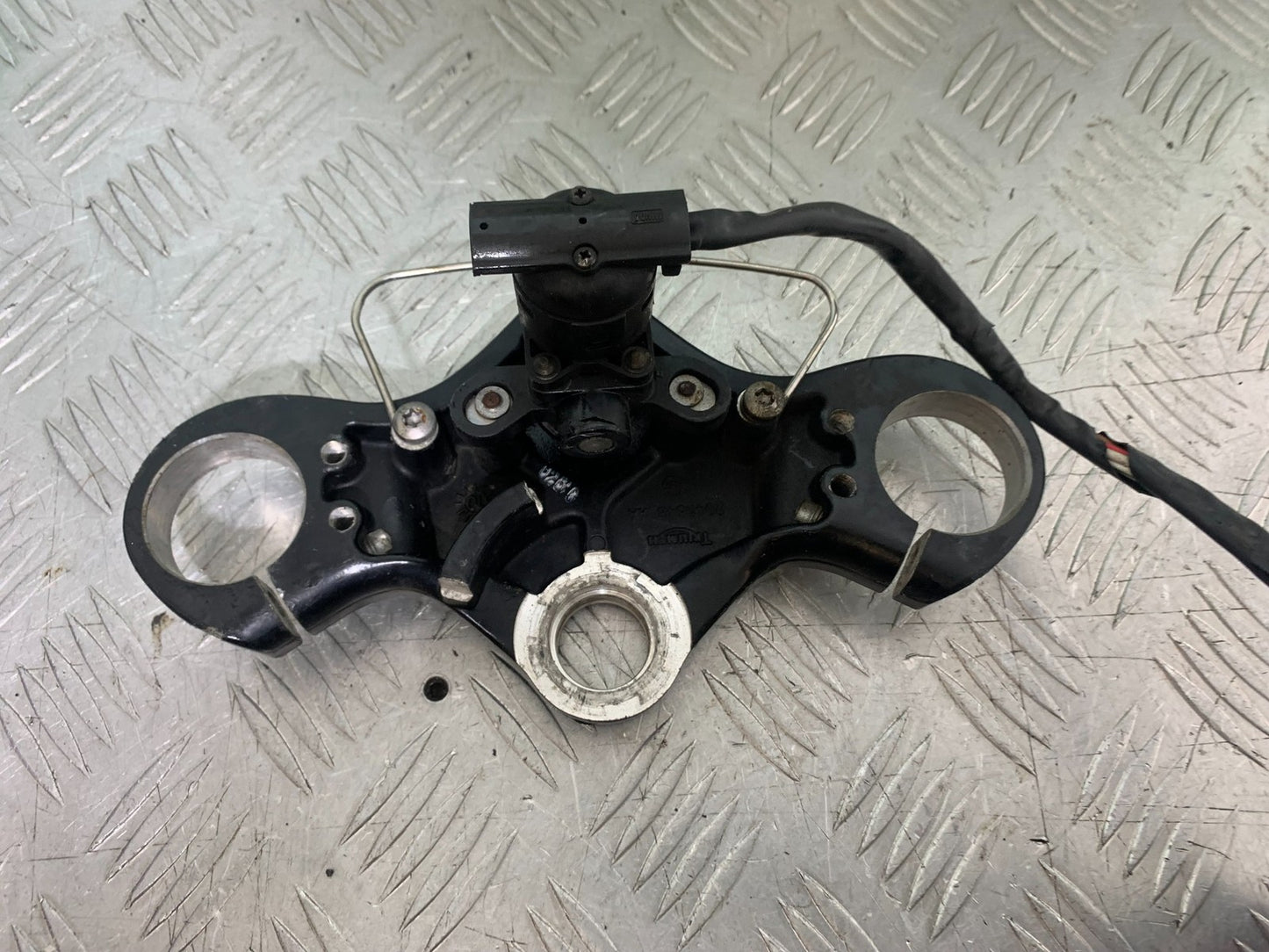 TRIUMPH 1050 SPRINT GT LOCKS AND KEY   YEAR 2010-2016 (CMB1250)