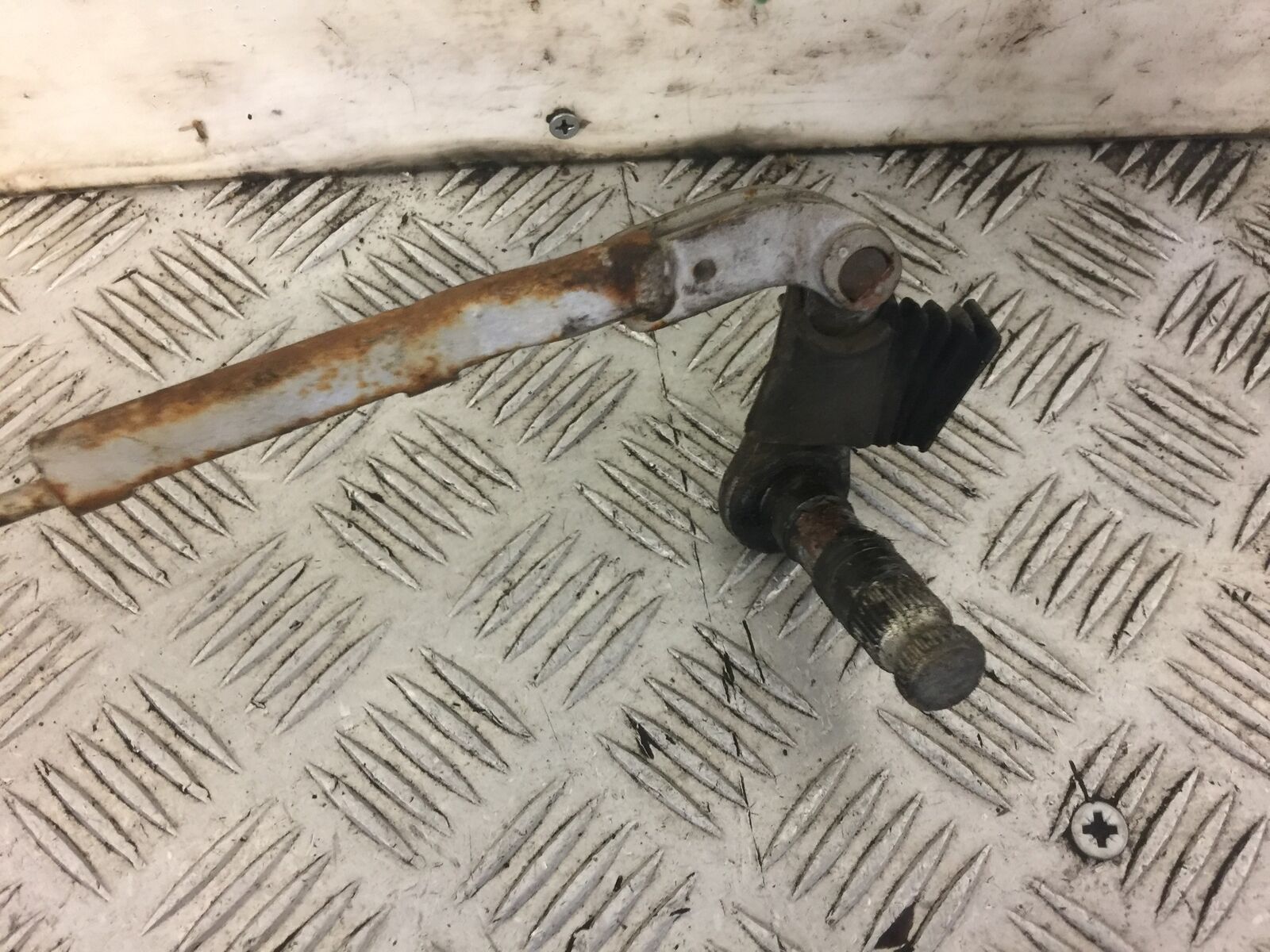 HONDA VT125 VT 125 SHADOW REAR BRAKE ROD  2006  (STOCK 550)