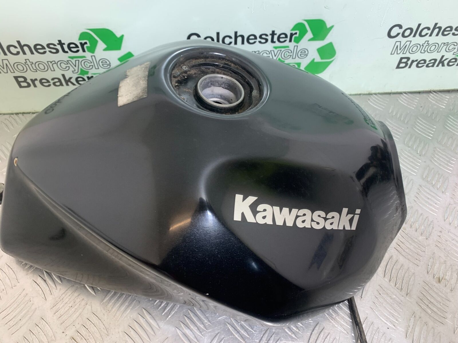 KAWASAKI Z750 Z 750 PETROL TANK   YEAR 2004-2006  (CMB1104)