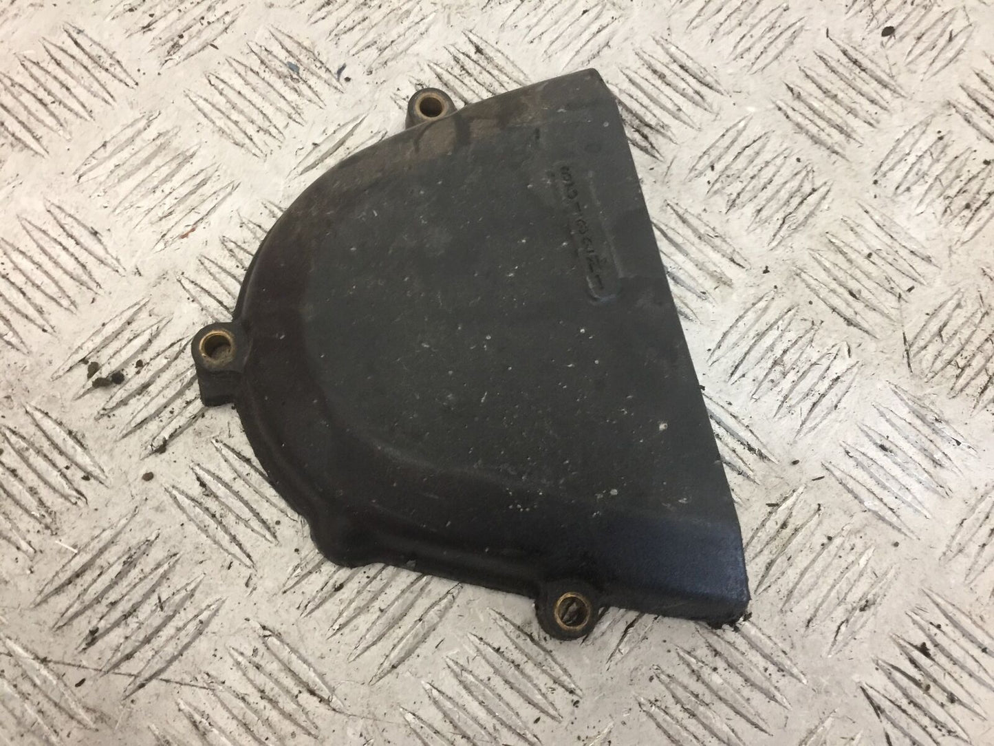 TRIUMPH 600 SPEED FOUR SPROCKET COVER  YEAR 2002  (STOCK 756)