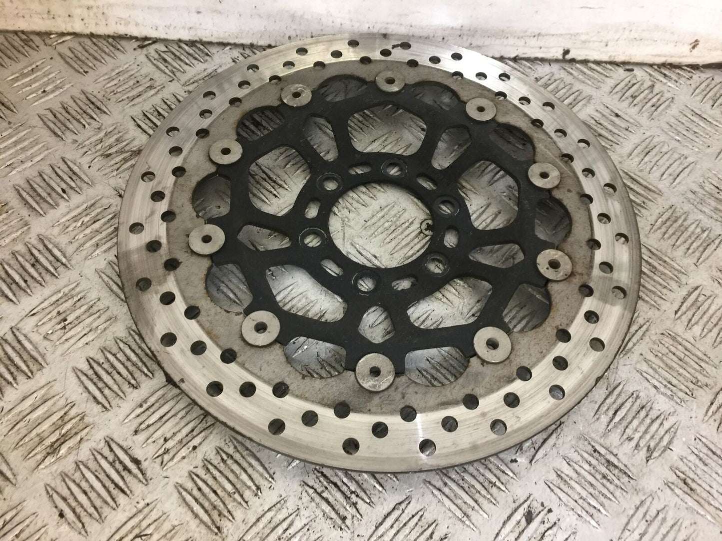 HYOSUNG GT250 COMET FRONT BRAKE DISC  YEAR 2007 (STOCK 682)