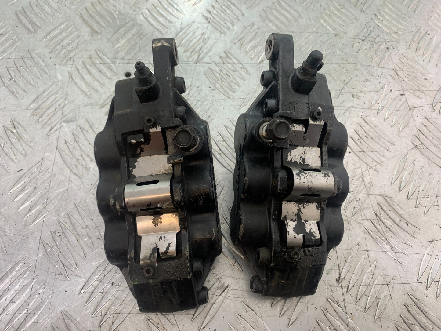 KAWASAKI ZX9R ZX9 C FRONT BRAKE CALIPERS   YEAR 1998-99 (CMB1213)