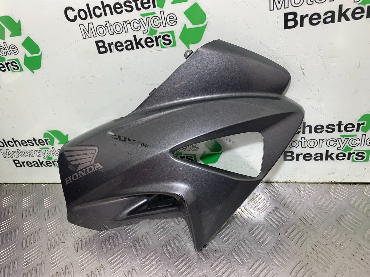 HONDA CBF600 CBF 600 RIGHT FAIRING  YEAR 2004-07  (CMB1305)