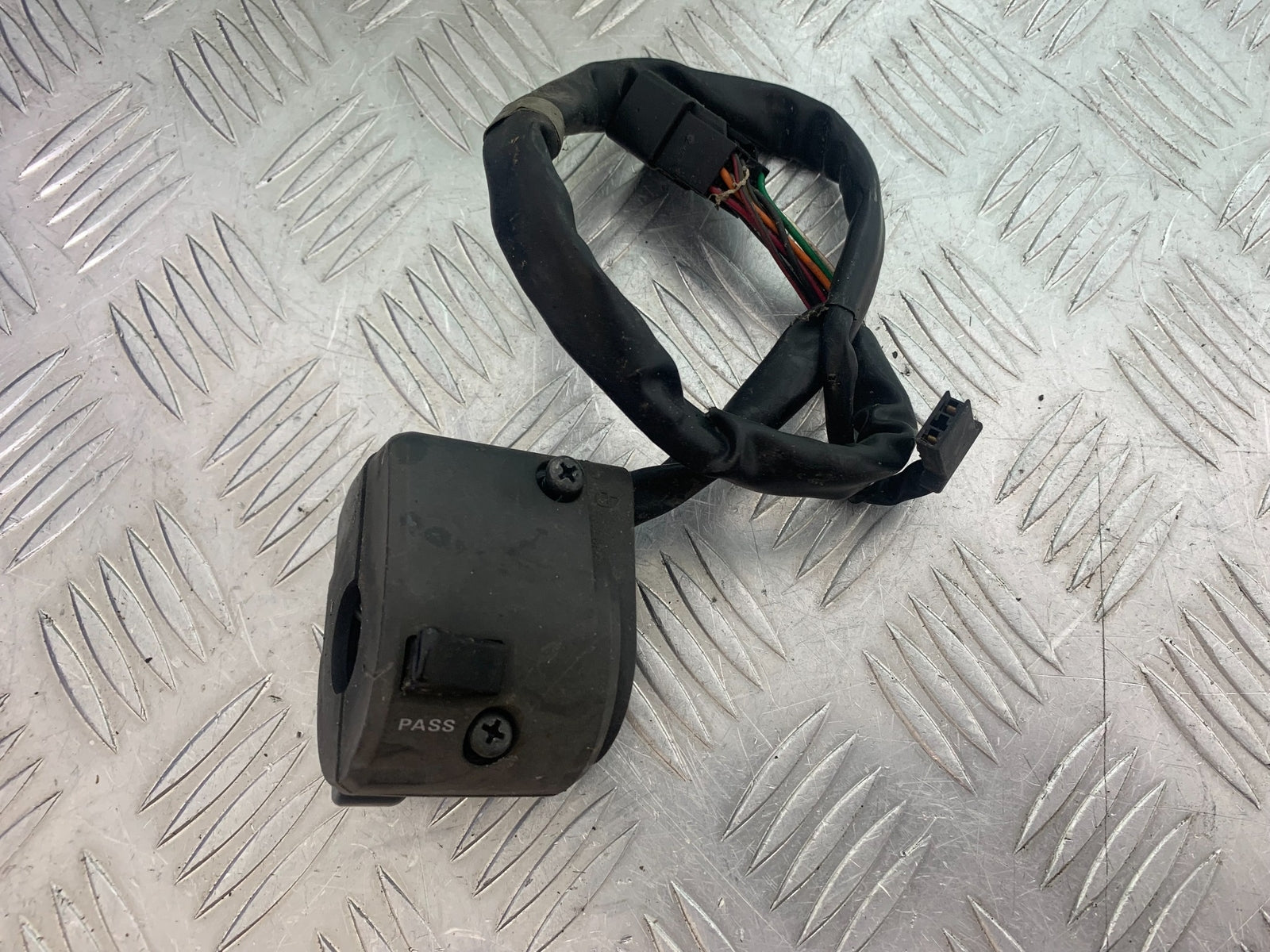 KAWASAKI ZX6R LEFT SWITCH GEAR  YEAR 2009-2012 (CMB1136)