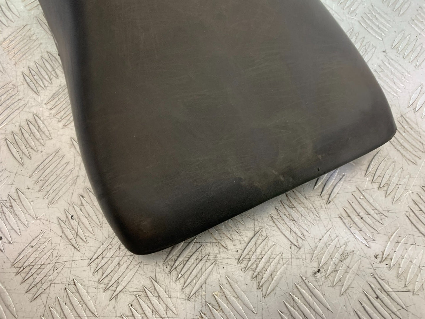 HONDA CBF500 CBF 500 FRONT SEAT  YEAR 2004-2008  (CMB1294)