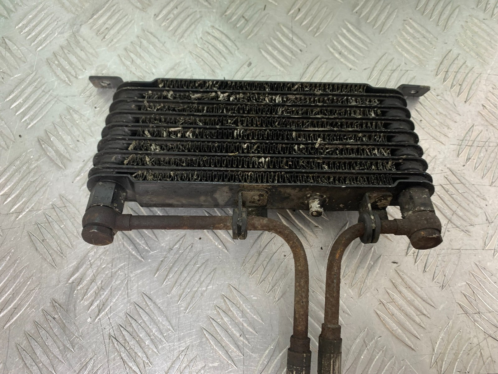 TRIUMPH 955i SPRINT ST OIL COOLER AND LINES  YEAR 1999-04 (CMB1230)