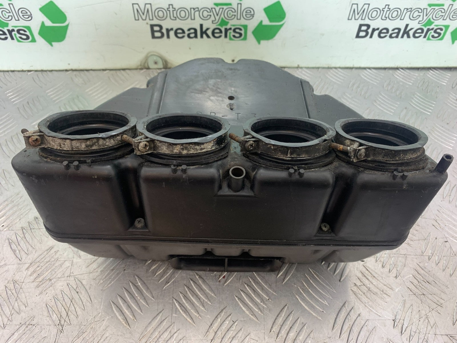 YAMAHA YZF1000 THUNDERACE AIRBOX   YEAR 1997-2000 (CMB1204)