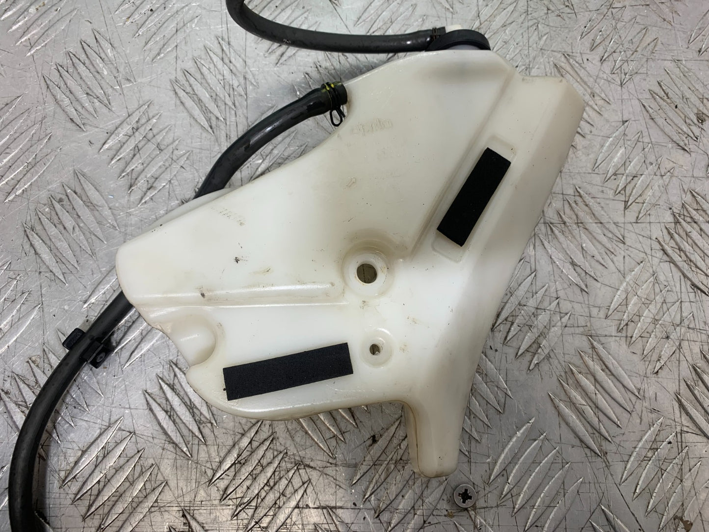 APRILIA TUONO 1000 V4R COOLANT BOTTLE   YEAR 2011-13  (CMB1331)