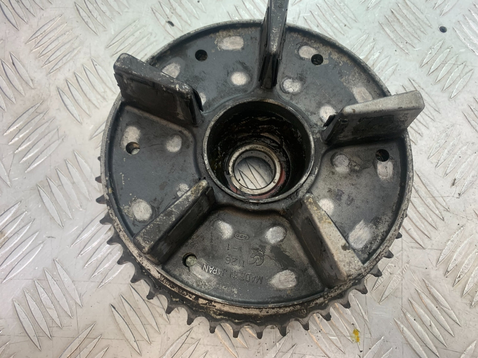 KAWASAKI ZZR1100 D REAR SPROCKET CARRIER  YEAR 1993-2001 (CMB1164)