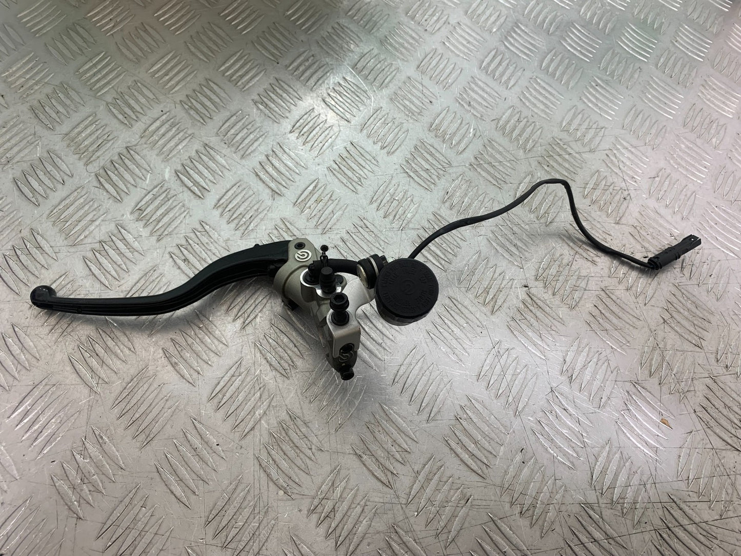 DUCATI 937 MONSTER CLUTCH MASTER CYLINDER  YEAR 2021-2024 (CMB1270)