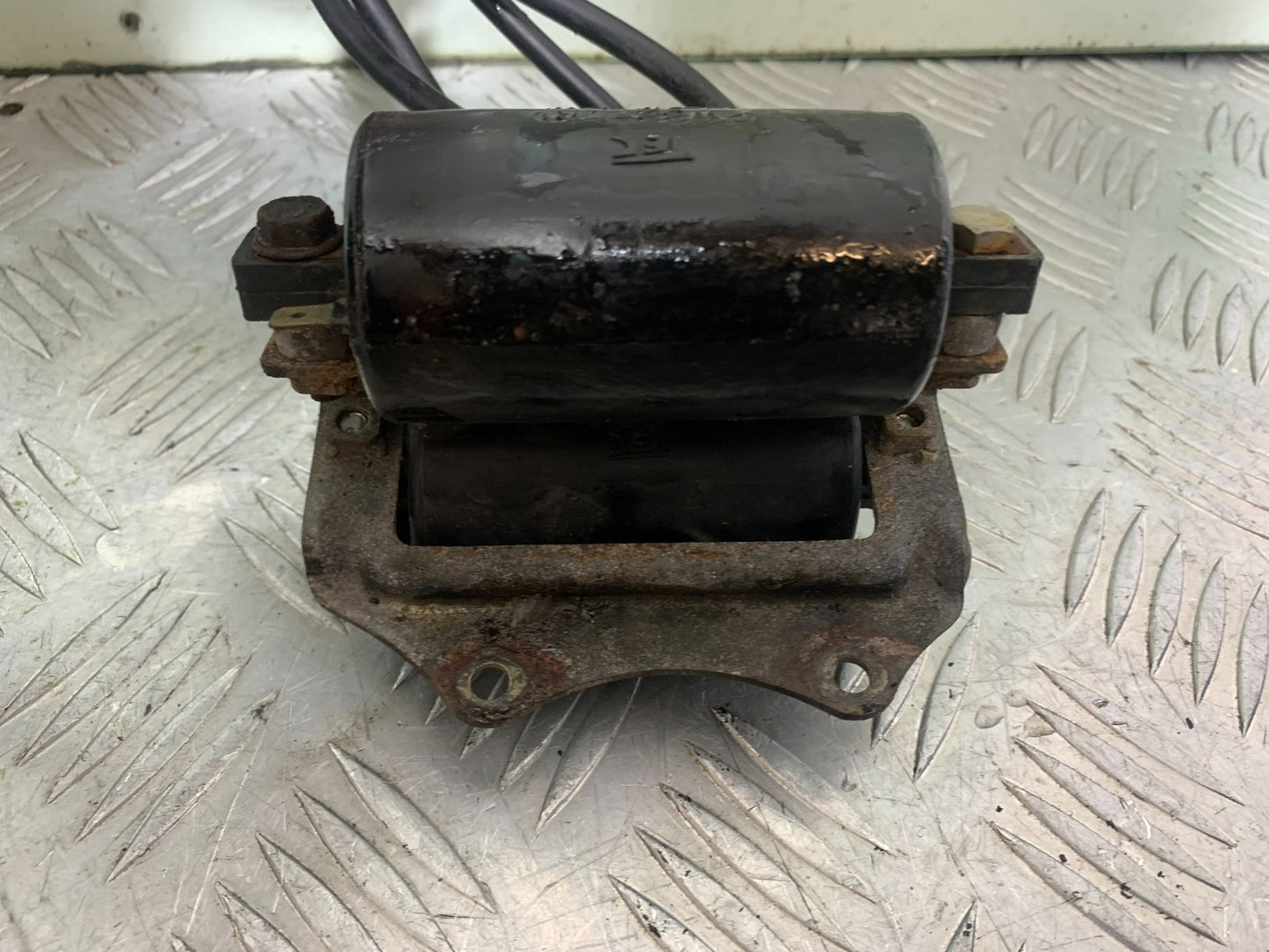 HONDA VF500 VF 500 COILS AND CAPS    YEAR 1985-1987